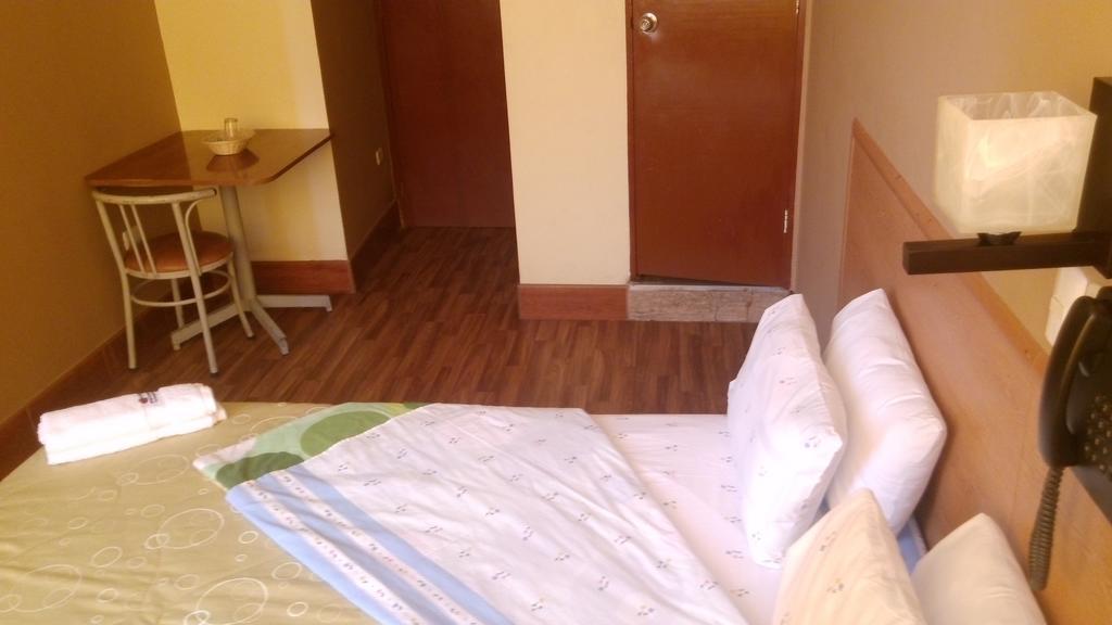 Hospedaje Oasis Chiclayo Bilik gambar