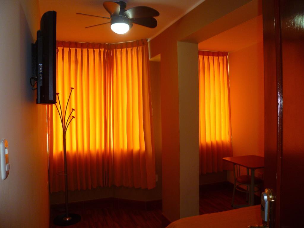 Hospedaje Oasis Chiclayo Luaran gambar