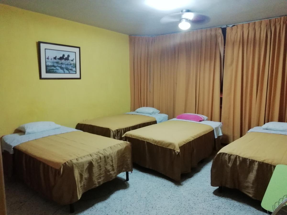 Hospedaje Oasis Chiclayo Luaran gambar