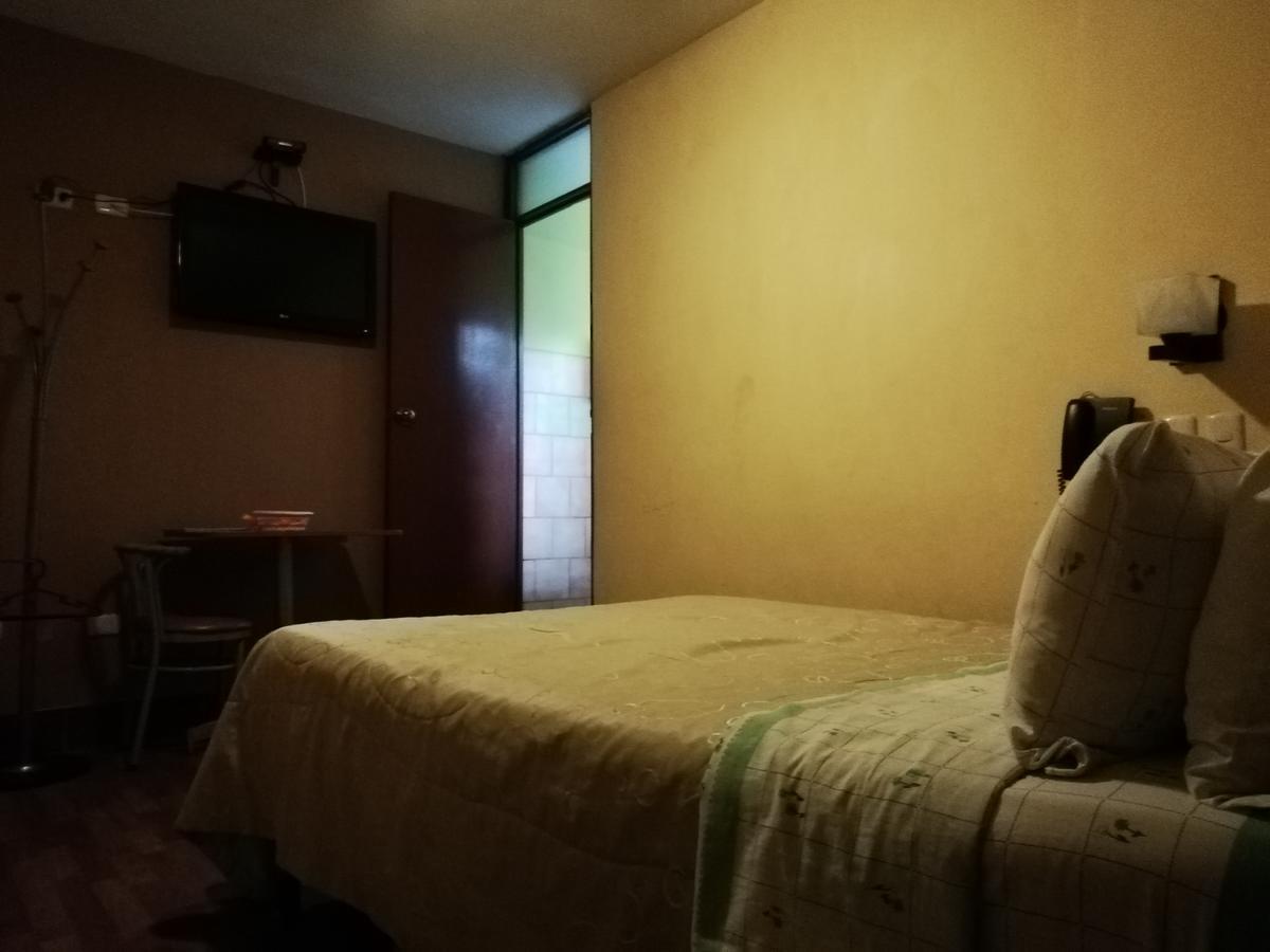 Hospedaje Oasis Chiclayo Luaran gambar